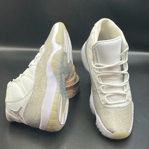 Air Jordan 11 Retro 'Vast Grey'